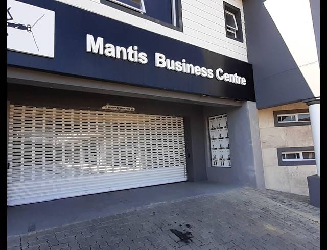 940M² OFFICE FOR SALE IN CAMBRIDGE